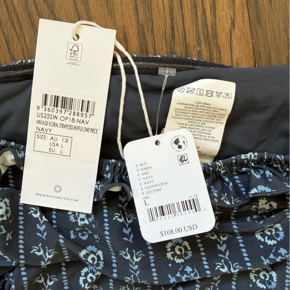 NWT Free People - Rhythm Ruffle Strapless One Piece Swimsuit size L - Picture 3 of 3